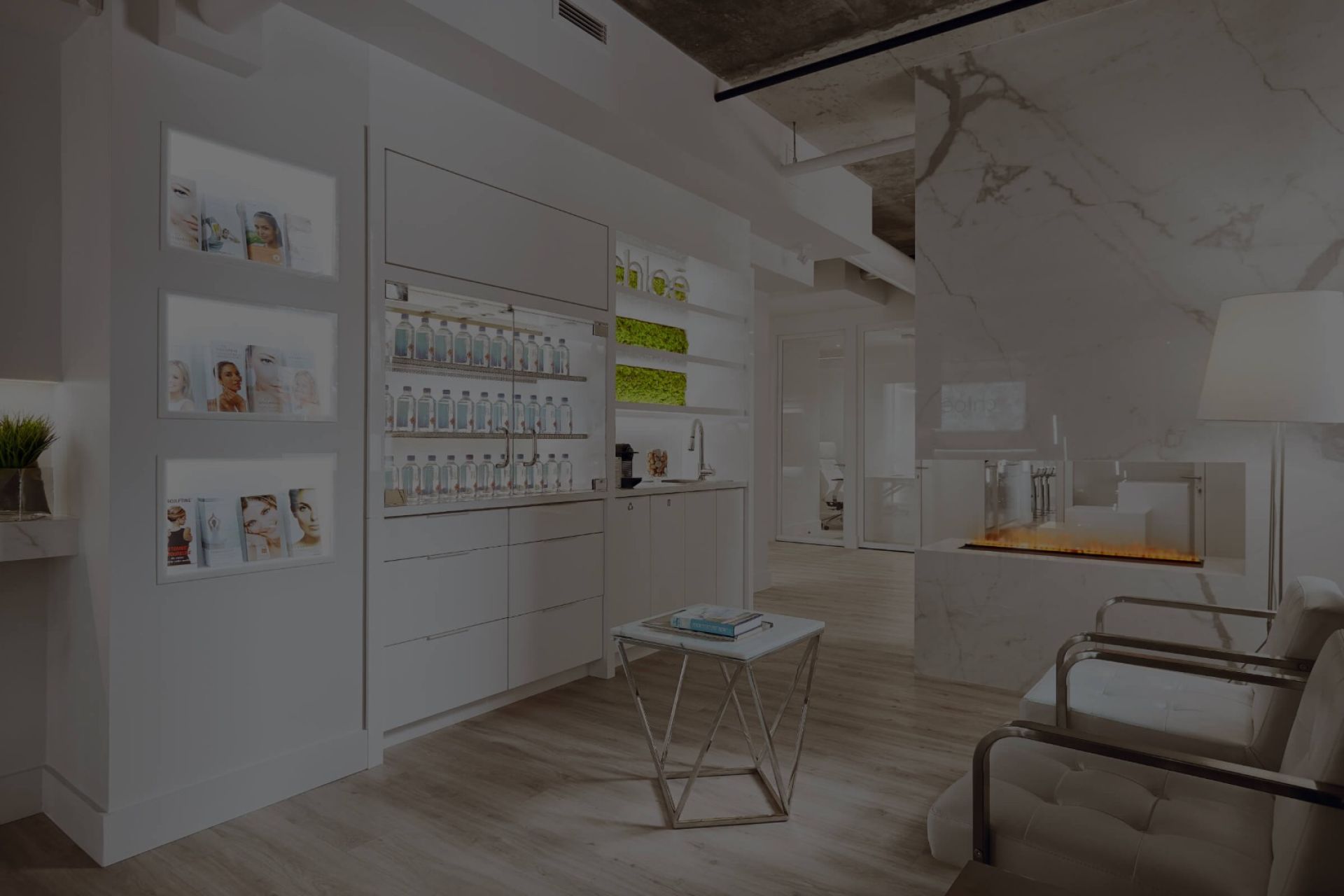 Clinique Chloé's waiting room area